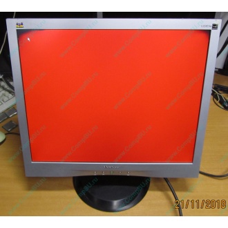Монитор 19" ViewSonic VA903 с дефектом изображения (битые пиксели по углам) - Новошахтинск.